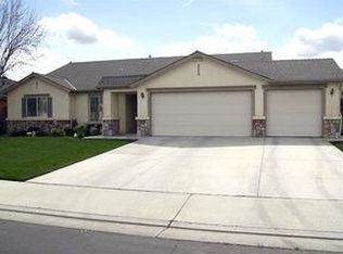 4517 Blue Devils Ave, Bakersfield, CA 93313