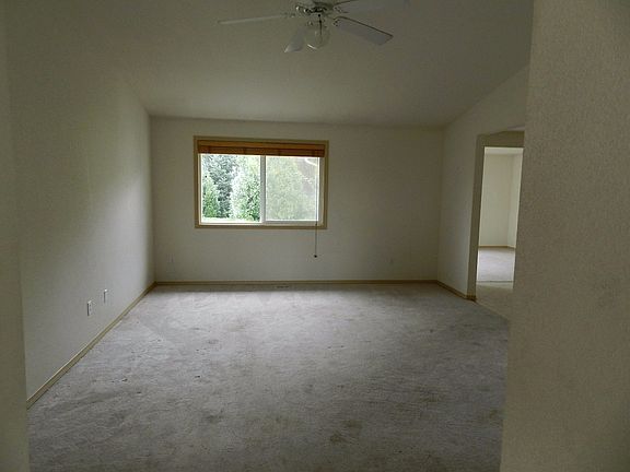 Additional Living Room