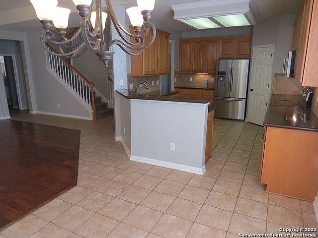 519 Ginsberg Dr — Photo 9