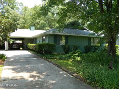 6 Woodcock Cir, Diamondhead, MS, 39525