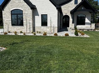5706 Secretariat Way, Jeffersonville, IN 47130
