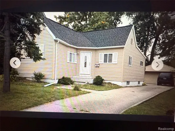 479 Cambridge Rd, Royal Oak, MI 48067