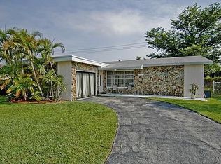 11601 NW 34th Pl, Sunrise, FL 33323