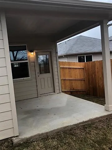221 Naset Dr — Photo 11