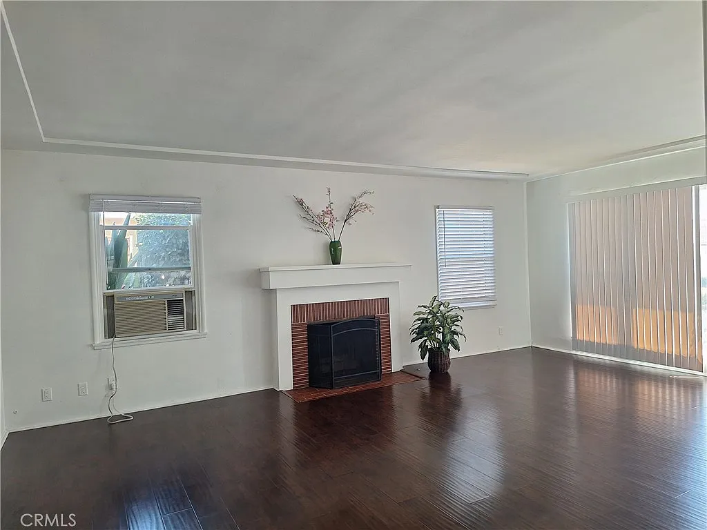 2 bed, 1141 sqft, $2,995 — Photo 4