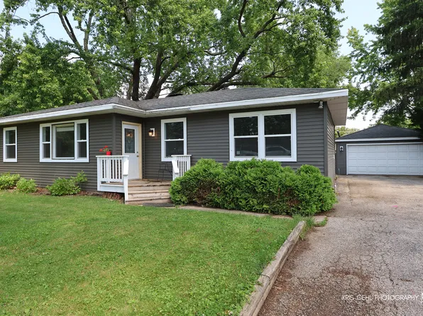 7818 Highview Dr, Wonder Lake, IL 60097