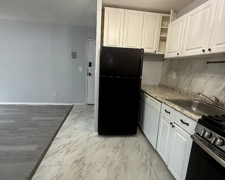 75 E Park St #11A — Photo 5