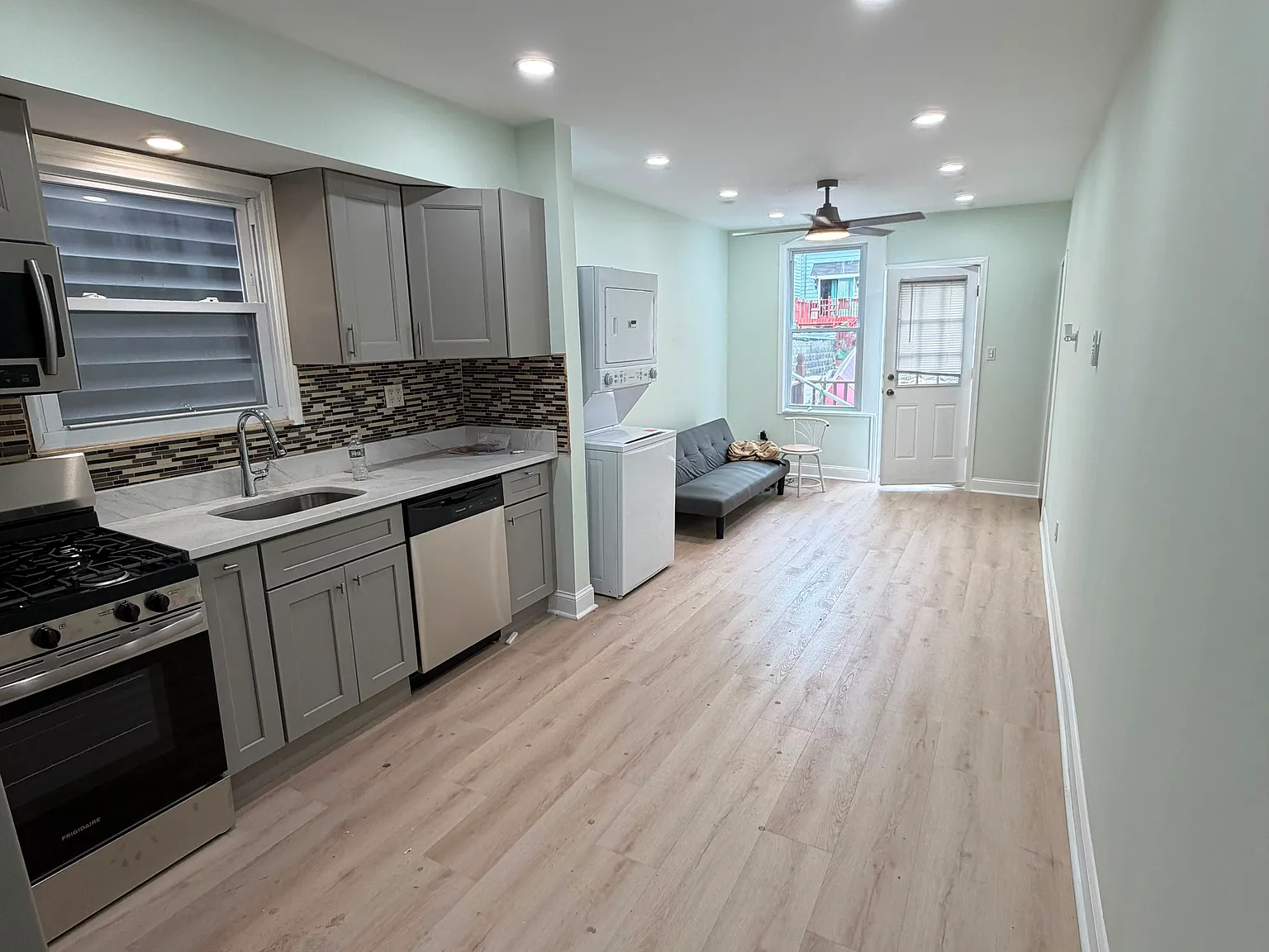 2 bed, $2,700 — Photo 1