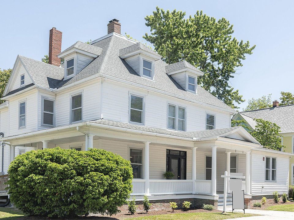 1st image of 709 Church St