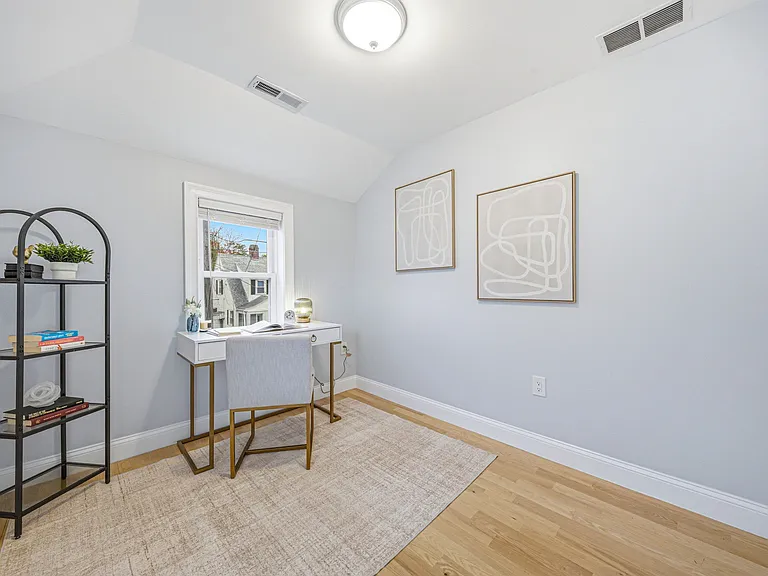 30 Arnold St — Photo 16