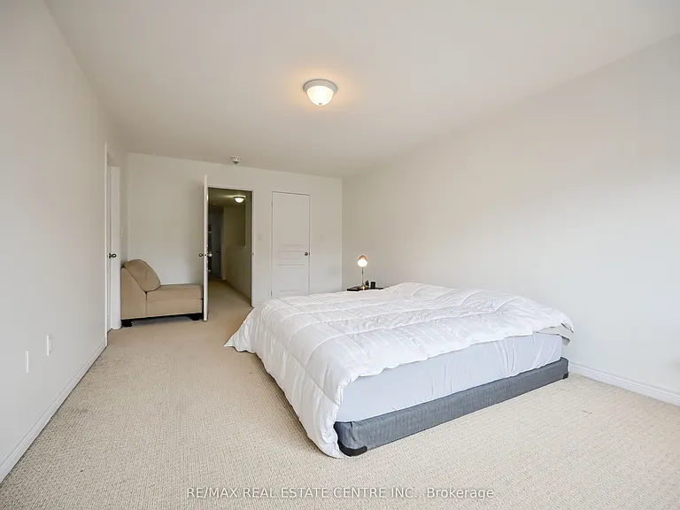 226 Lormont Blvd — Photo 23