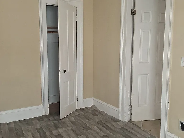 137 Sherwood Ave — Photo 7
