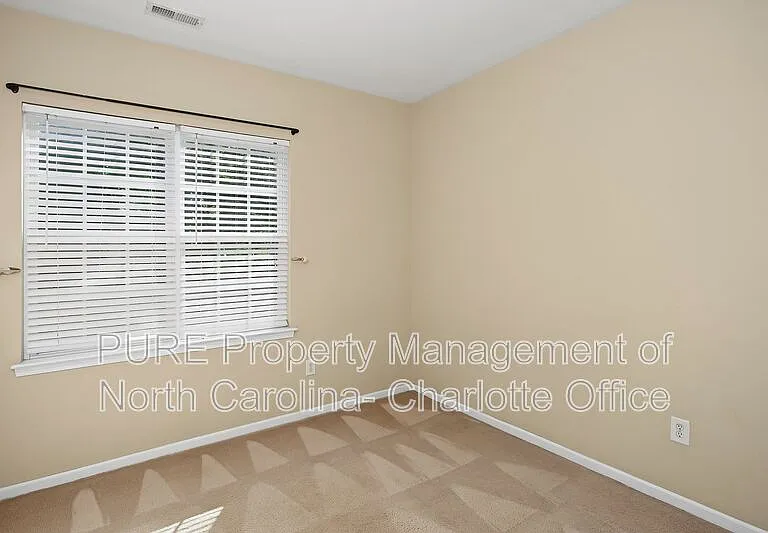 7428 Darblay St — Photo 13
