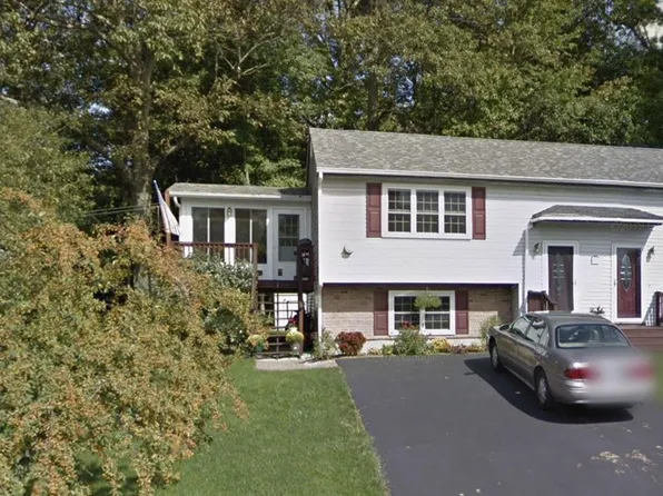 11 L Rebecca Lane, Derry, NH 03038