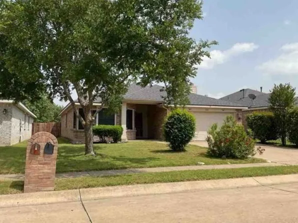 2049 Wildwood Dr, Forney, TX 75126