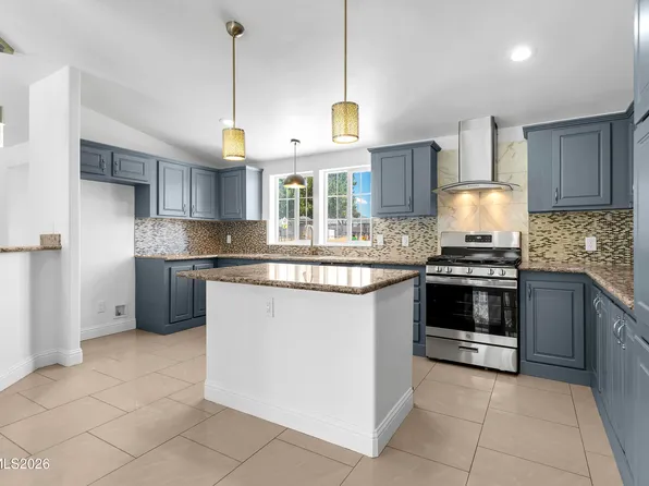592 Morgan Cir, Sun Valley, NV 89433