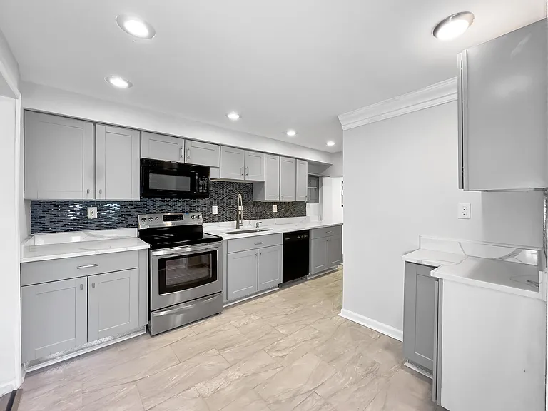 5209 Cuthbert Ave — Photo 8