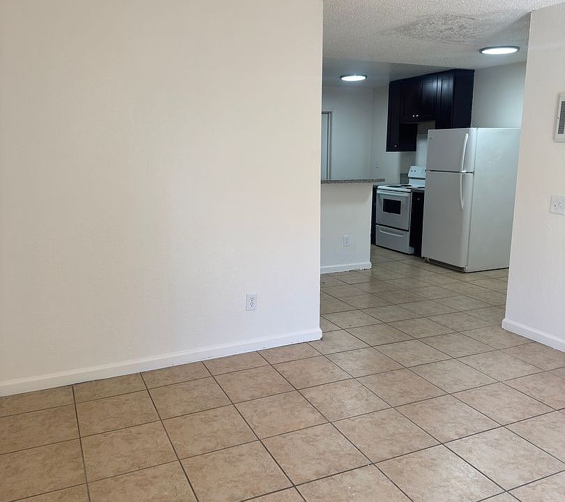 1st image of 4327 50th St #P4327-1