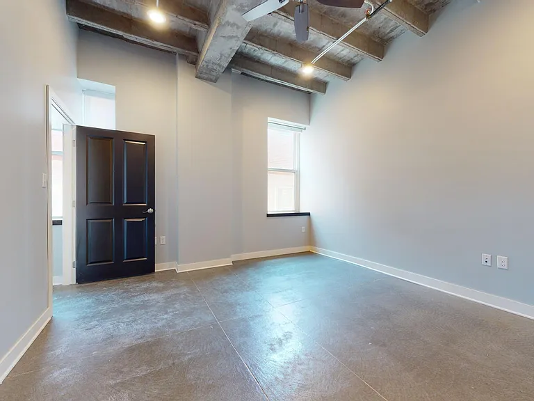 217 N Locust St #2-S — Photo 15