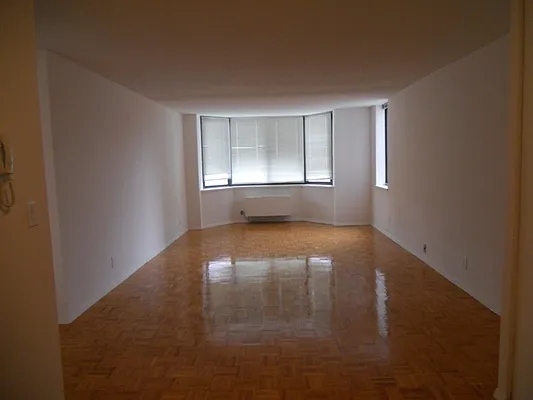 Rented by Realty Operations Group | media 2