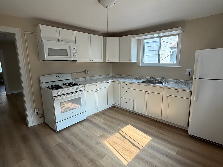 68-70 Benson St #68-1 — Photo 2
