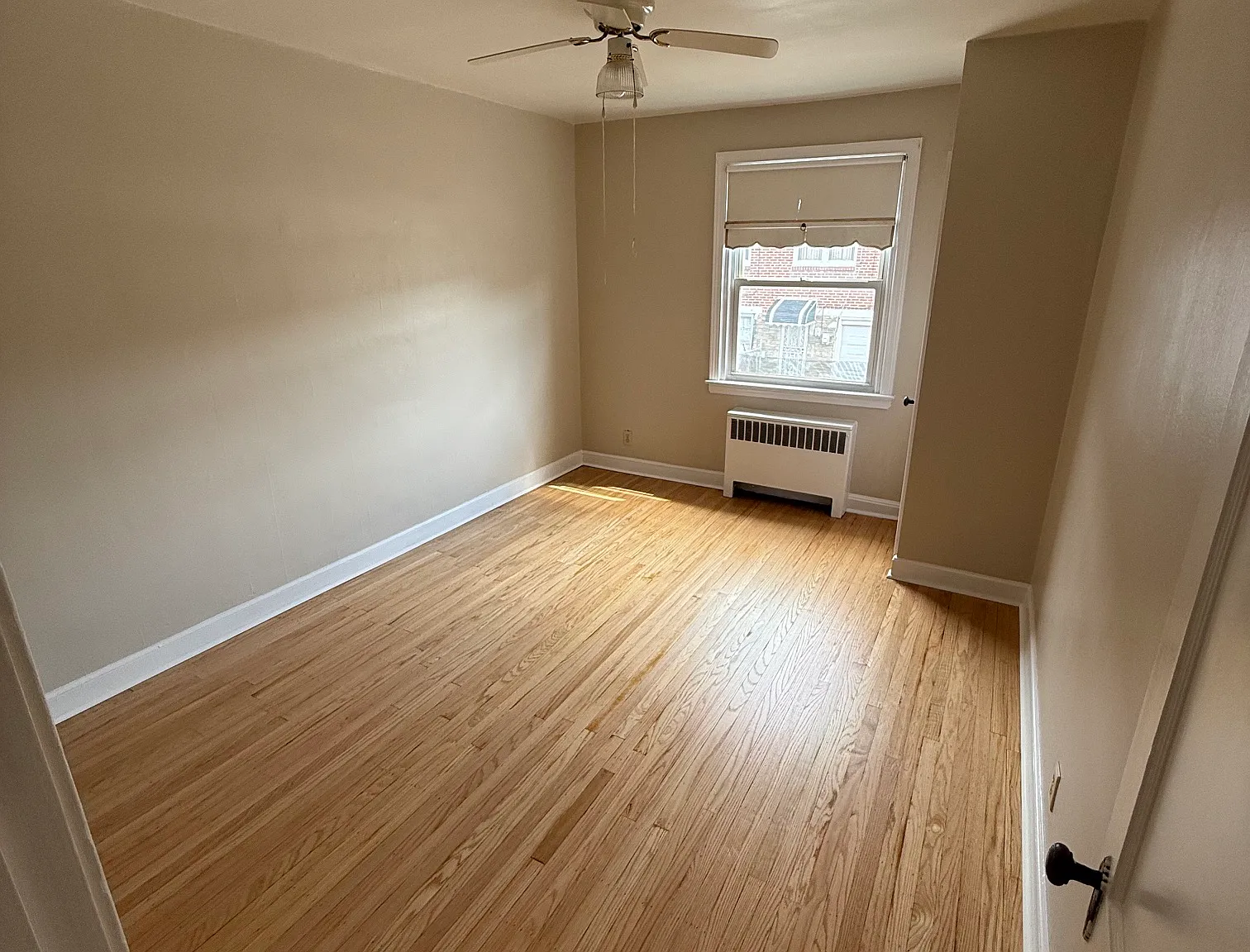 2 bed, 950 sqft, $1,200 — Photo 3