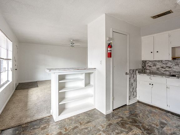 3rd image of 1711 Wichita St APT 14