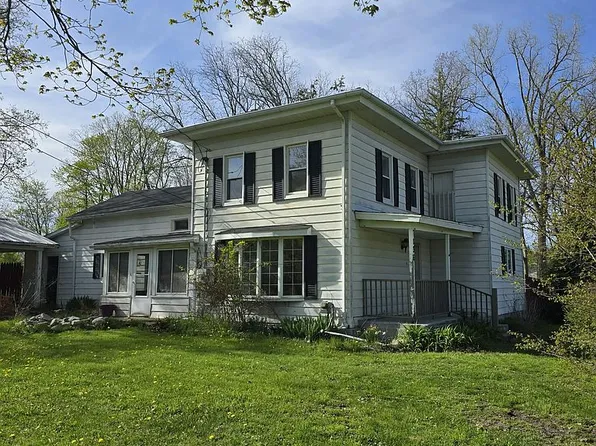 136 Sturgis St, Hubbardston, MI 48845