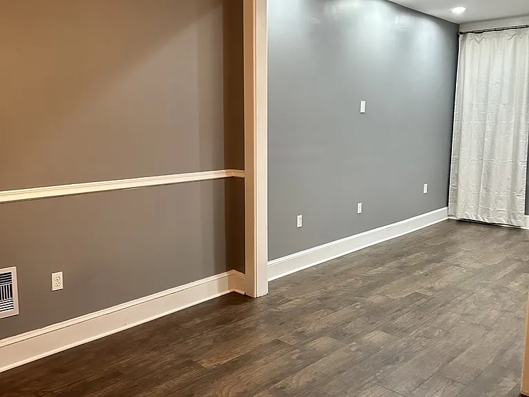 2204 Clifton Ave #1 — Photo 6