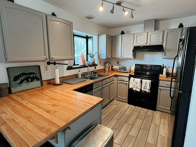 Evensham Pl — Photo 9