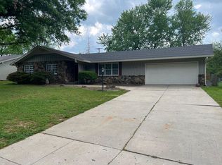 2448 E Cambridge St, Springfield, MO 65804