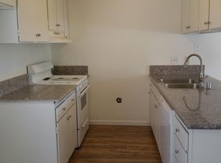 156 S Steckel Dr, Santa Paula, CA 93060