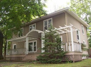 307 Woodlawn Rd, Lincoln, IL 62656