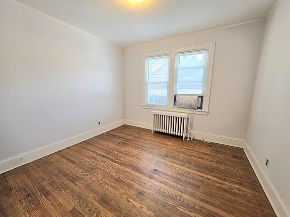 5th image of 465 Oakdene Ave Floor 2