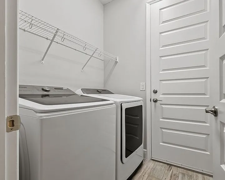 8134 Loren Cove Dr — Photo 31