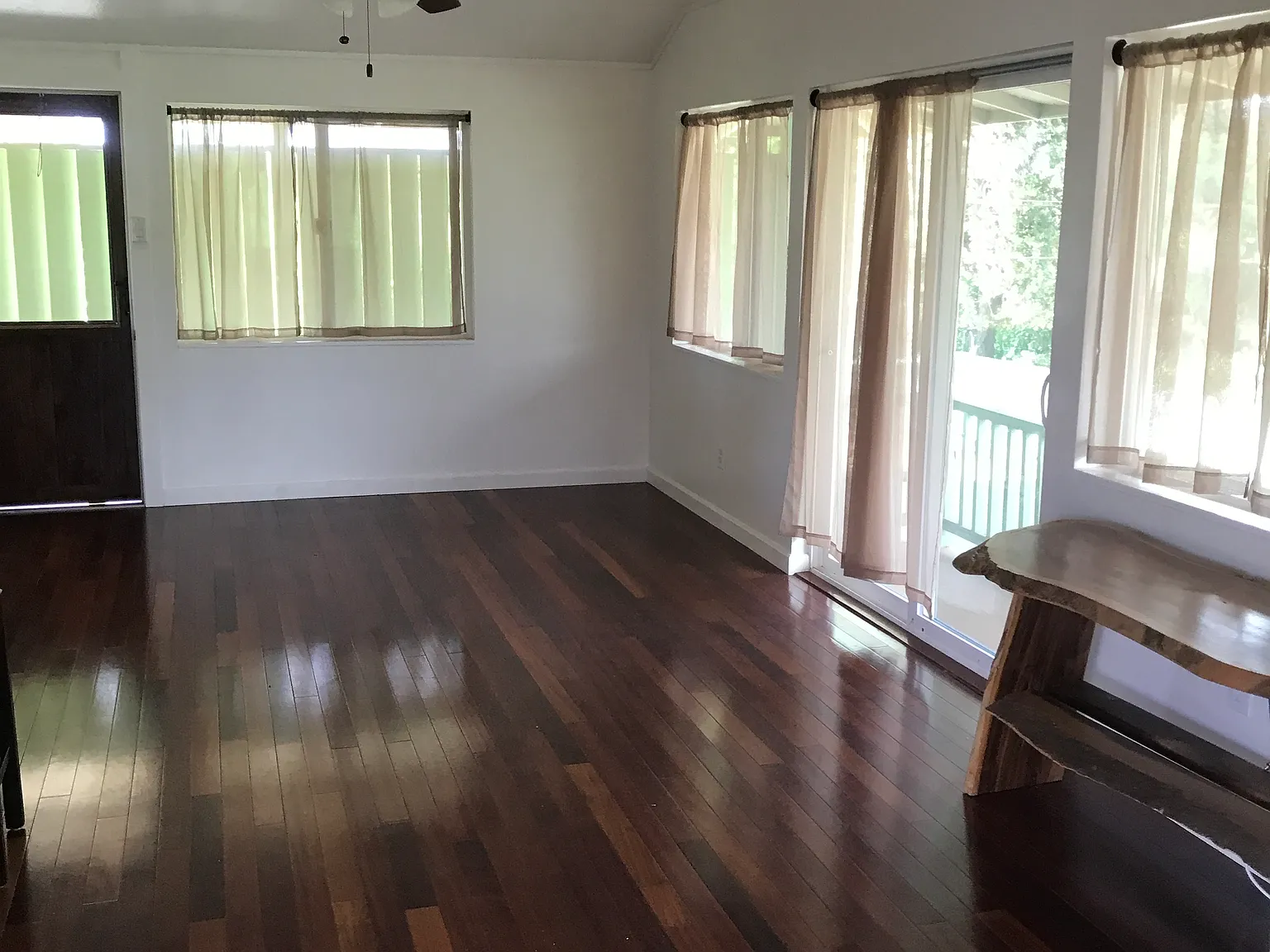 2 bed, 1600 sqft, $3,200 — Photo 2
