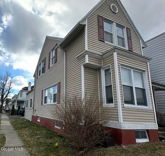 2nd image of 188 Columbia Street