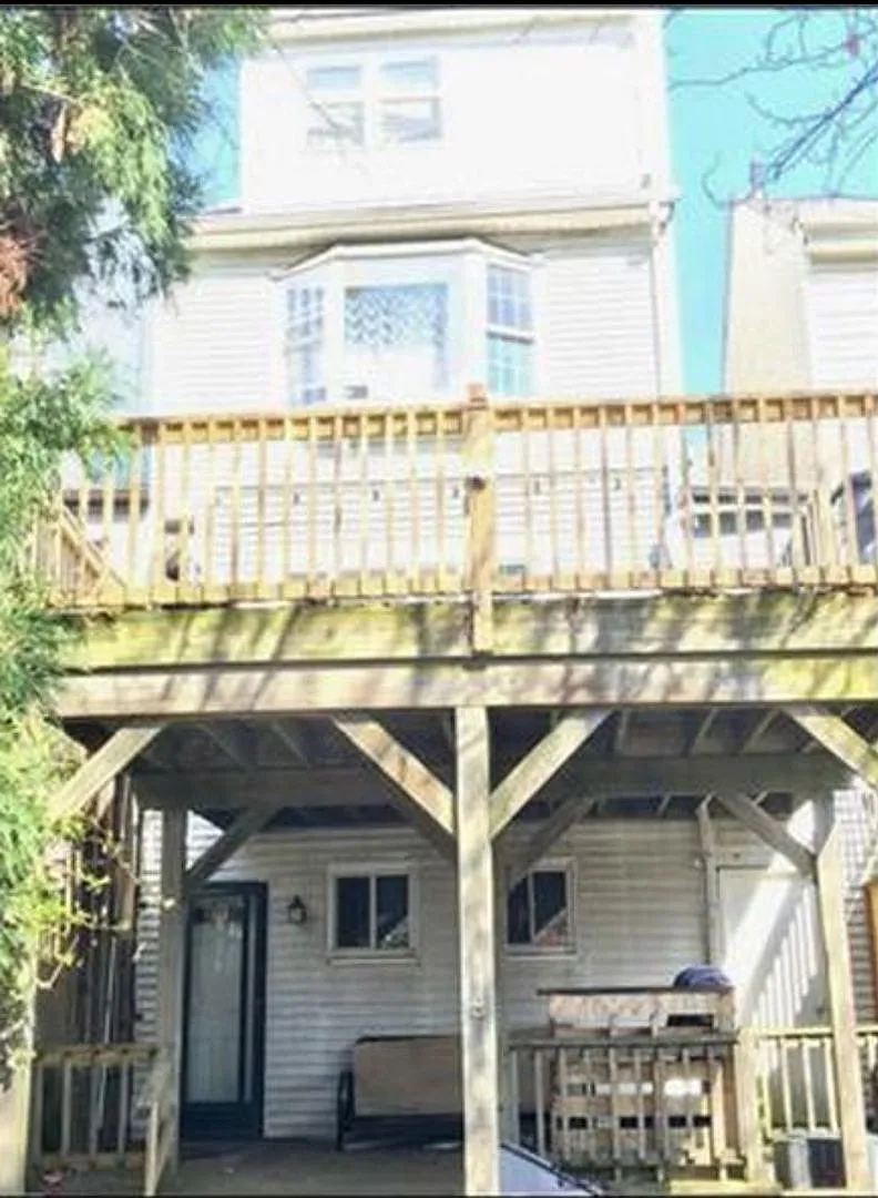 2531 S 18th St photo 1