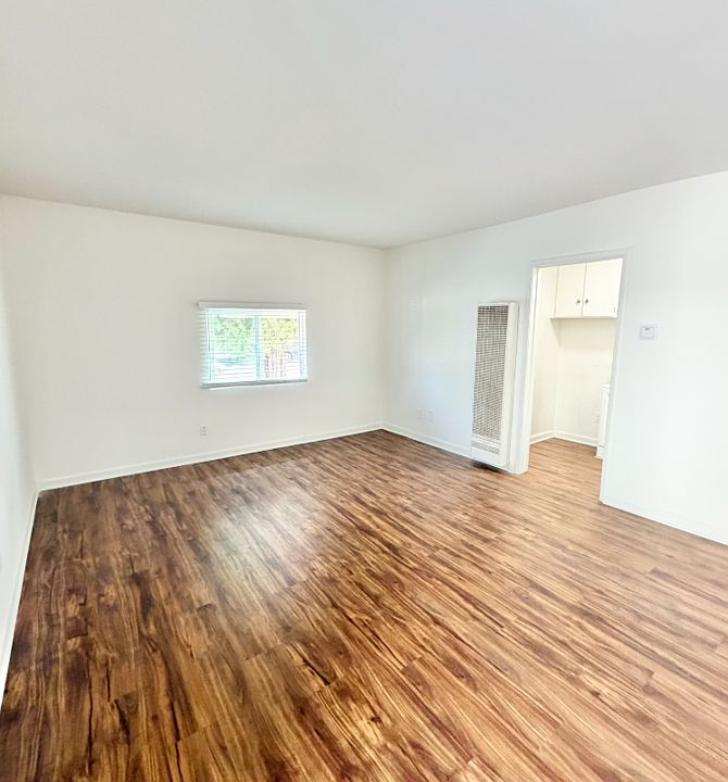 1st image of 4334 Berryman Ave APT 1
