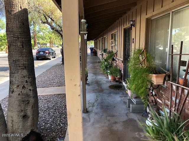 1st image of 960 E University Dr