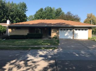 2301 3rd St, Moline, IL 61265