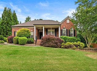 27 Grossmont Dr, Fountain Inn, SC 29644