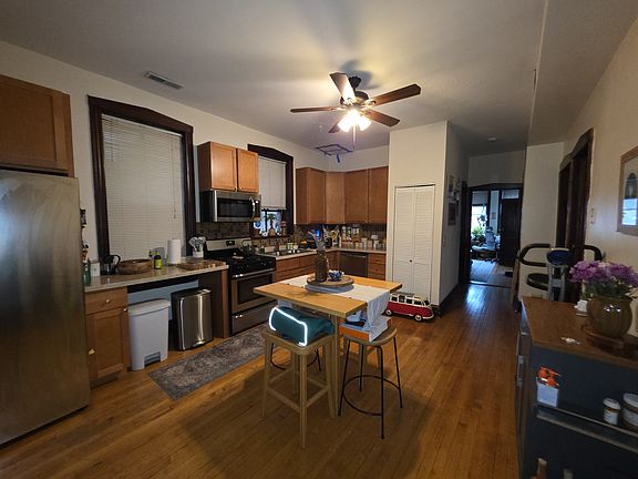 2nd image of 2315 N Oakley Ave #1A
