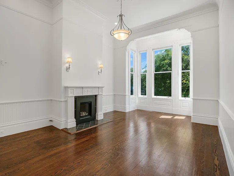 2852 Pine St #2854 — Photo 5