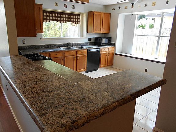 5th image of 5613 Sugar Creek Dr