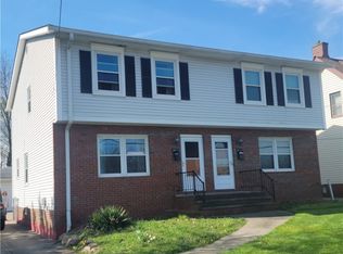 4211 Snow Rd, Parma, OH 44134
