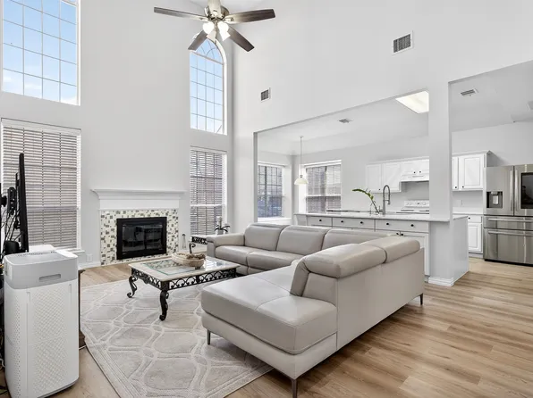 7900 Rushmore Rd, Fort Worth, TX 76137