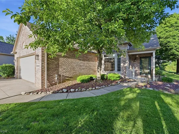 19292 Charter Ln, Strongsville, OH 44149