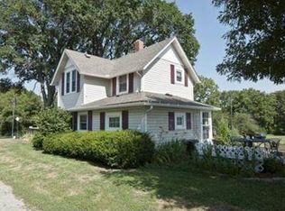 20256 Tonganoxie Dr, Tonganoxie, KS 66086