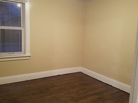 5th image of 20 Arden Ave